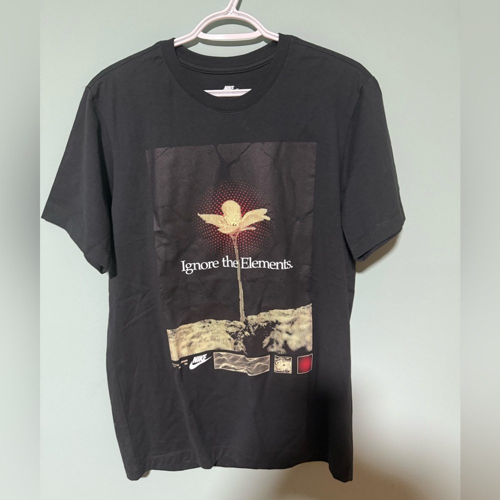 NWOT Nike Black T-Shirt ignore the elements